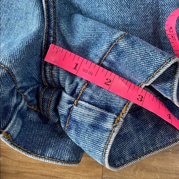 Classic High-Waist Blue Denim Shorts - Picture 9 of 12